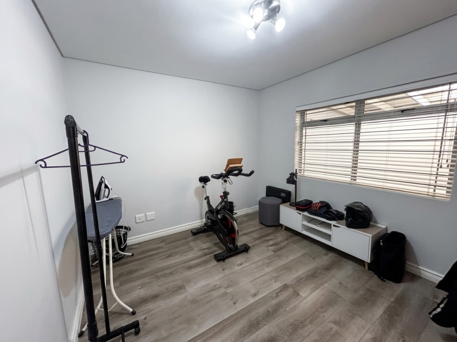To Let 3 Bedroom Property for Rent in Big Bay Western Cape